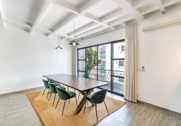 Renovated Duplex 3 Bedroom For Sale - Phsar Kandal 1, Phnom Penh thumbnail