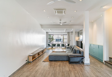 Renovated Duplex 3 Bedroom For Sale - Phsar Kandal 1, Phnom Penh thumbnail