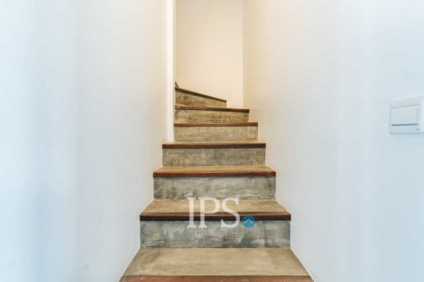 Renovated Duplex 3 Bedroom For Sale - Phsar Kandal 1, Phnom Penh