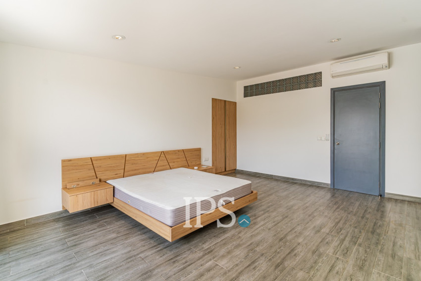 Renovated Duplex 3 Bedroom For Sale - Phsar Kandal 1, Phnom Penh