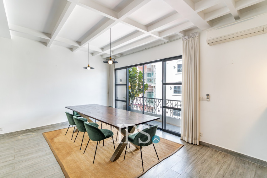 Renovated Duplex 3 Bedroom For Sale - Phsar Kandal 1, Phnom Penh