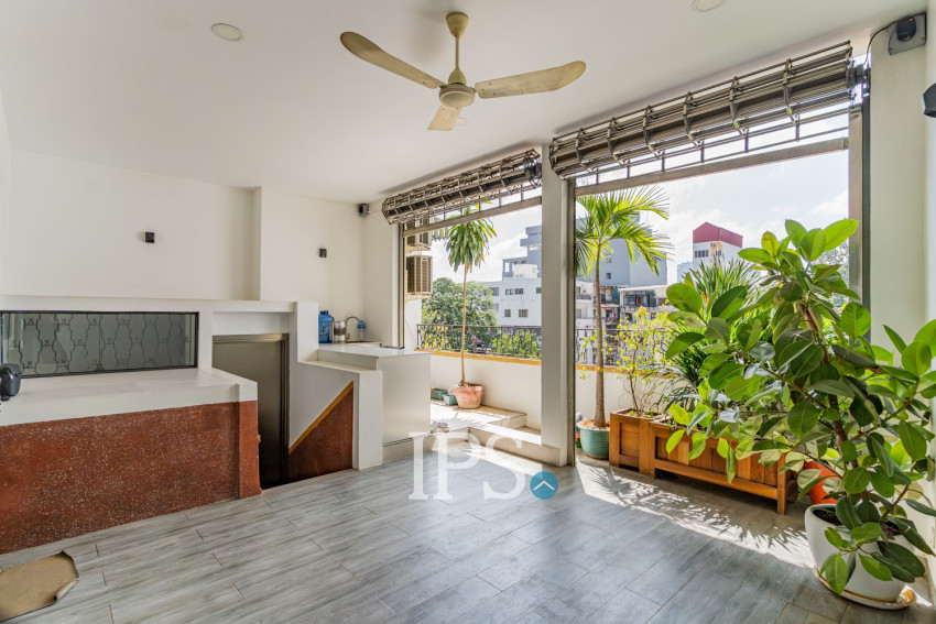 Renovated Duplex 3 Bedroom For Sale - Phsar Kandal 1, Phnom Penh