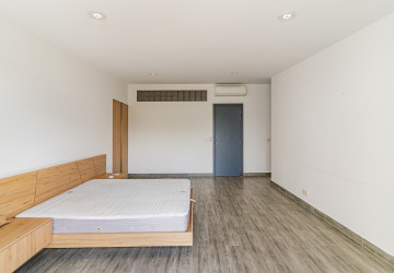 Renovated Duplex 3 Bedroom For Sale - Phsar Kandal 1, Phnom Penh thumbnail