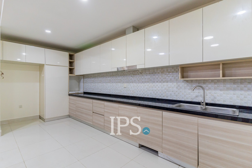 4 Bedroom Twin Villa For Rent - Hun Sen BLVD,  Phnom Penh