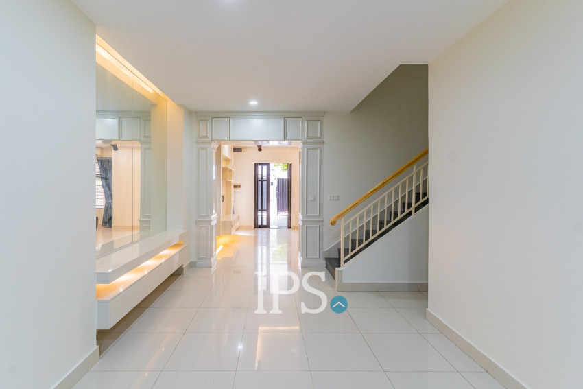 4 Bedroom Twin Villa For Rent - Hun Sen BLVD,  Phnom Penh