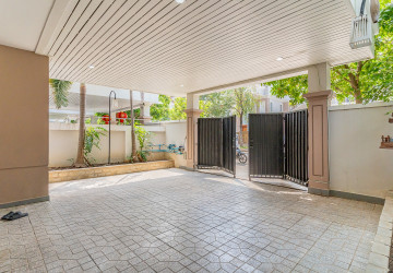 4 Bedroom Twin Villa For Rent - Hun Sen BLVD,  Phnom Penh thumbnail