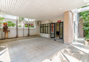 4 Bedroom Twin Villa For Rent - Hun Sen BLVD,  Phnom Penh thumbnail