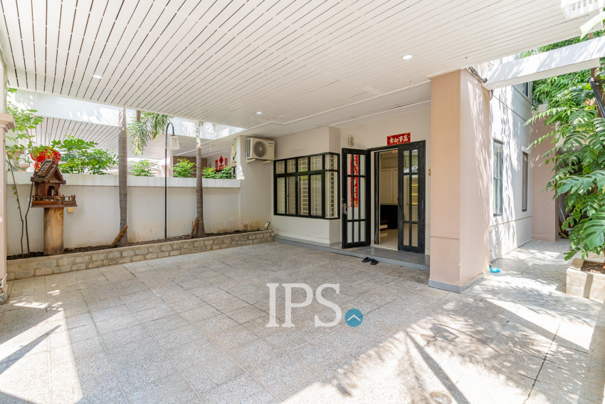 4 Bedroom Twin Villa For Rent - Hun Sen BLVD,  Phnom Penh
