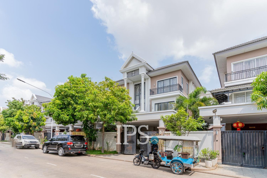 4 Bedroom Twin Villa For Rent - Hun Sen BLVD,  Phnom Penh