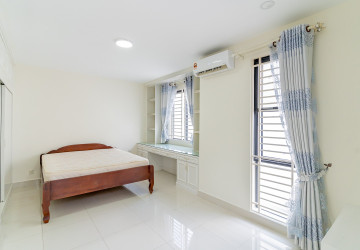 4 Bedroom Twin Villa For Rent - Hun Sen BLVD,  Phnom Penh thumbnail