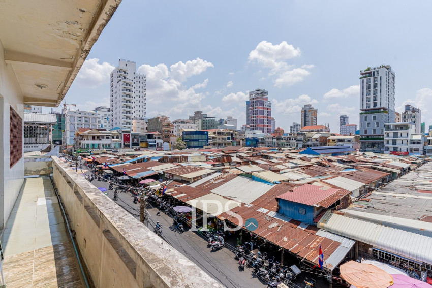 250 Sqm Roof top With 3 Bedroom Apartment For Rent  - Toul Tum Poung 1, Phnom Penh