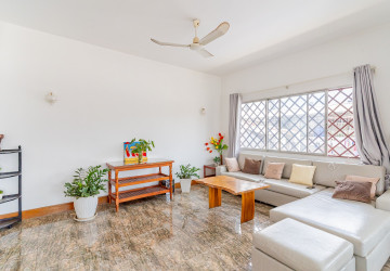 250 Sqm Roof top With 3 Bedroom Apartment For Rent  - Toul Tum Poung 1, Phnom Penh thumbnail