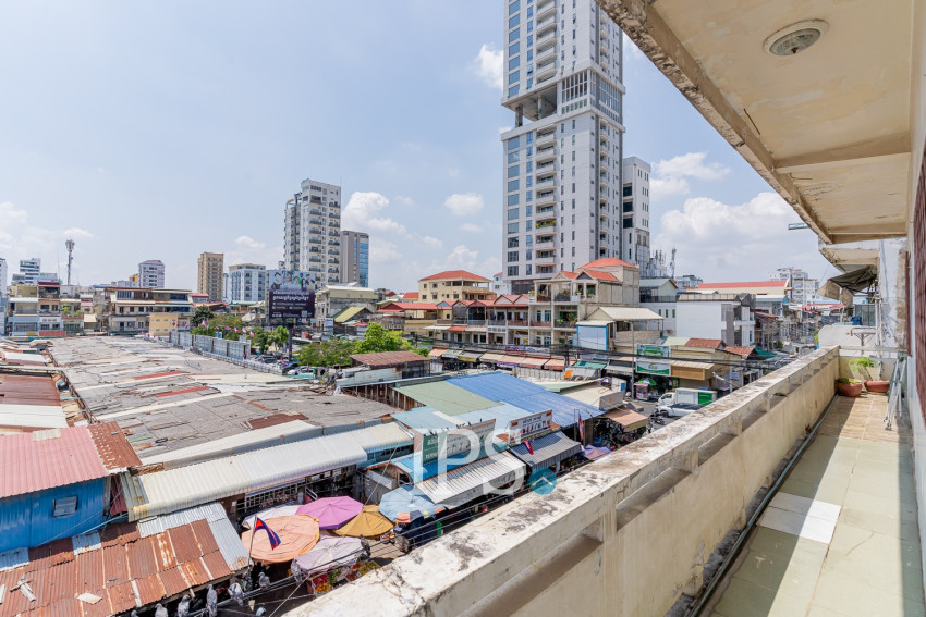 250 Sqm Roof top With 3 Bedroom Apartment For Rent  - Toul Tum Poung 1, Phnom Penh