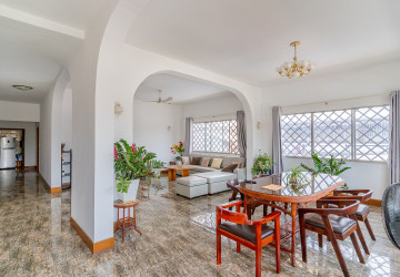 250 Sqm Roof top With 3 Bedroom Apartment For Rent  - Toul Tum Poung 1, Phnom Penh thumbnail