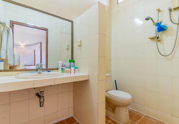 250 Sqm Roof top With 3 Bedroom Apartment For Rent  - Toul Tum Poung 1, Phnom Penh thumbnail