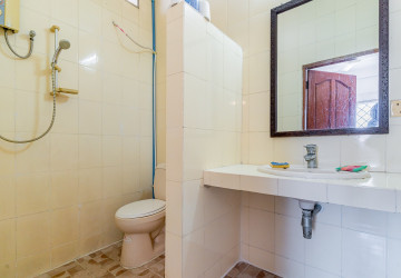 250 Sqm Roof top With 3 Bedroom Apartment For Rent  - Toul Tum Poung 1, Phnom Penh thumbnail