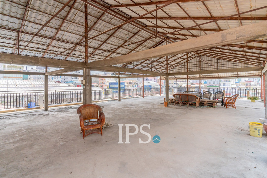 250 Sqm Roof top With 3 Bedroom Apartment For Rent  - Toul Tum Poung 1, Phnom Penh
