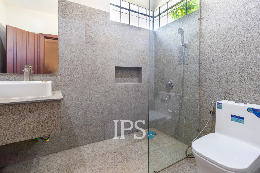 2 Bedroom House For Rent - Sangkat Siem Reap, Siem Reap