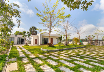 2 Bedroom House For Rent - Sangkat Siem Reap, Siem Reap thumbnail