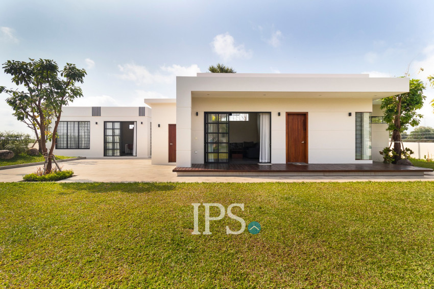 2 Bedroom House For Rent - Sangkat Siem Reap, Siem Reap