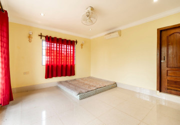 5 Bedroom House For Rent - Svay Dangkum, Siem Reap thumbnail