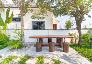 2 Bedroom House For Sale - Sangkat Siem Reap, Siem Reap thumbnail