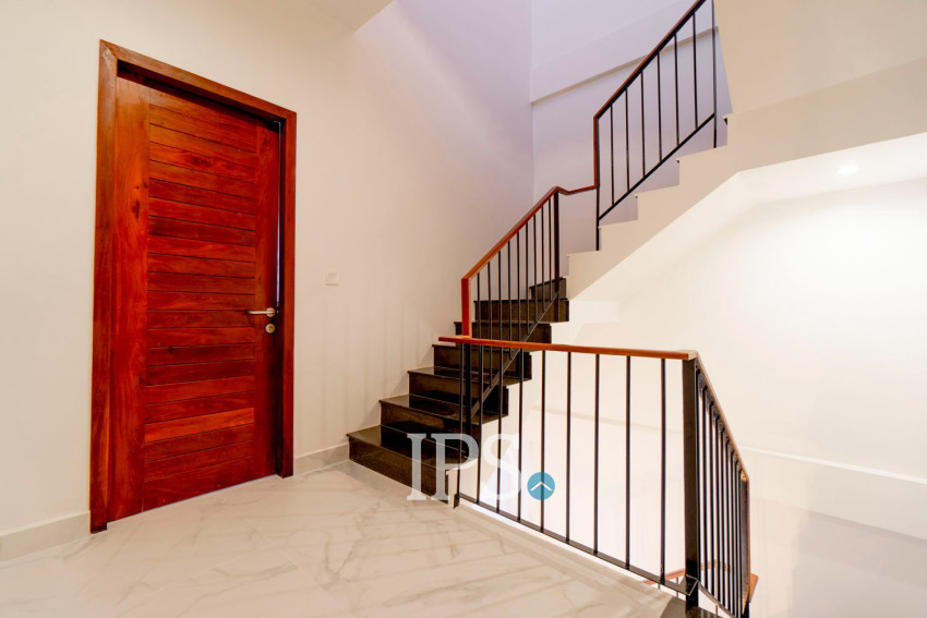 4 Bedroom Flat For Rent - Sala Kamreuk, Siem Reap