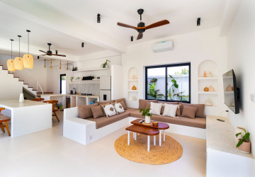 4 Bedroom Villa For Sale - Svay Dangkum, Siem Reap thumbnail