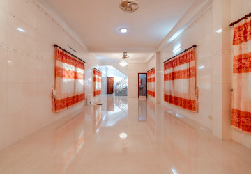 7 Bedroom Shophouse For Rent - Svay Dangkum, Siem Reap thumbnail