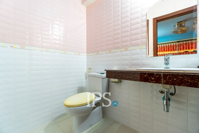 7 Bedroom Shophouse For Rent - Svay Dangkum, Siem Reap