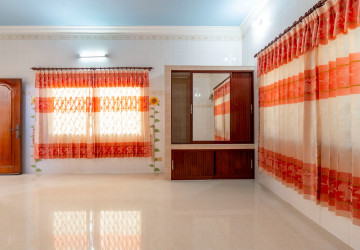 7 Bedroom Shophouse For Rent - Svay Dangkum, Siem Reap thumbnail