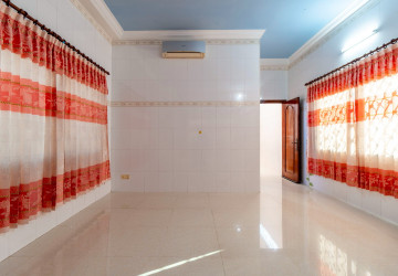 7 Bedroom Shophouse For Rent - Svay Dangkum, Siem Reap thumbnail