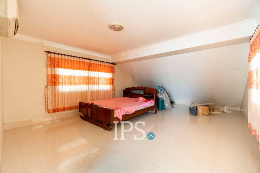 7 Bedroom Shophouse For Rent - Svay Dangkum, Siem Reap