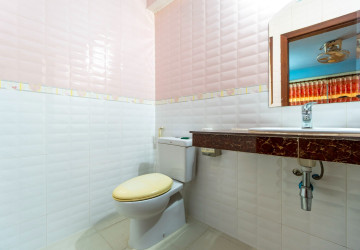 7 Bedroom Shophouse For Rent - Svay Dangkum, Siem Reap thumbnail