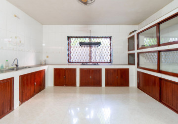 7 Bedroom Shophouse For Rent - Svay Dangkum, Siem Reap thumbnail