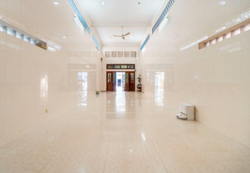 7 Bedroom Shophouse For Rent - Svay Dangkum, Siem Reap thumbnail
