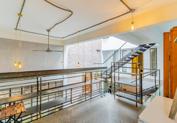 3 Bedroom Townhouse For Sale - Tonle Bassac, Phnom Penh thumbnail