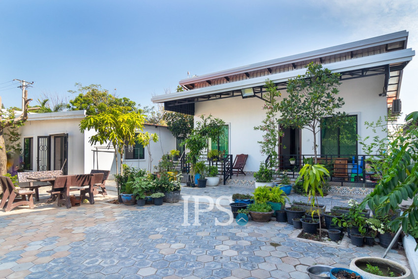 1 Bedroom House For Rent - Svay Dangkum, Siem Reap