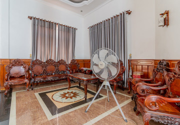 6 Bedroom Villa For Sale - Chip Mong 271, Chak Angrae Leu, Phnom Penh thumbnail