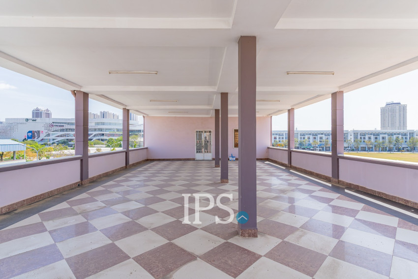 6 Bedroom Villa For Sale - Chip Mong 271, Chak Angrae Leu, Phnom Penh