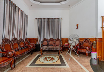 6 Bedroom Villa For Sale - Chip Mong 271, Chak Angrae Leu, Phnom Penh thumbnail