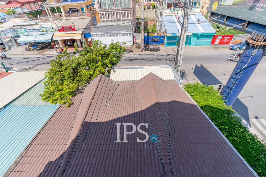 6 Bedroom Villa For Sale - Chip Mong 271, Chak Angrae Leu, Phnom Penh