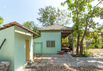 2,400 Sqm Commercial Land For Rent - Slor Kram, Siem Reap thumbnail