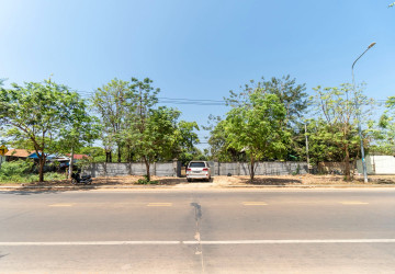 2,400 Sqm Commercial Land For Rent - Slor Kram, Siem Reap thumbnail