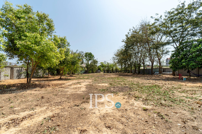 2,400 Sqm Commercial Land For Rent - Slor Kram, Siem Reap