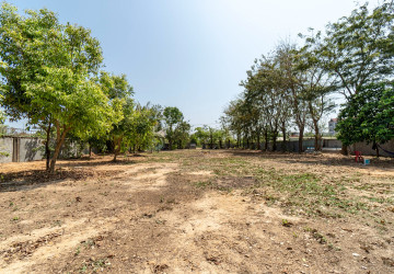 2,400 Sqm Commercial Land For Rent - Slor Kram, Siem Reap thumbnail