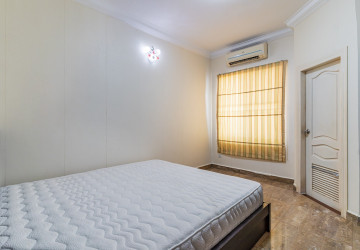 4 Bedroom Twin Villa For Rent - Bassac Garden City, Tonle Bassac, Phnom Penh thumbnail