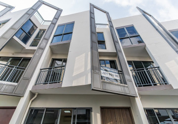 5 Bedroom Linked House For Rent - The Palm, Nirouth, Phnom Penh thumbnail