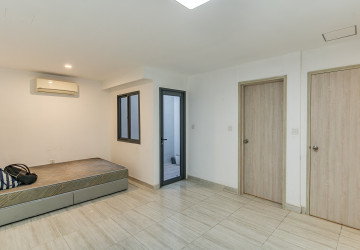 5 Bedroom Linked House For Rent - The Palm, Nirouth, Phnom Penh thumbnail