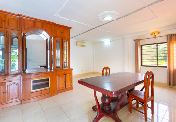 4 Bedroom House For Rent - Sra Ngae, Siem Reap thumbnail